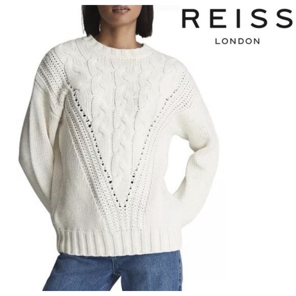 Reiss "Chloe" chunky cable-knit sweater in a cream Size Small Cozy